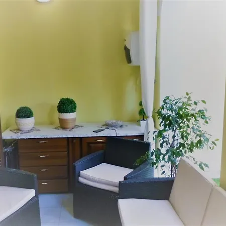 Veronica Holiday home