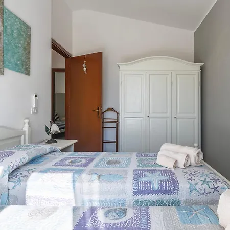 Holiday home Veronica *